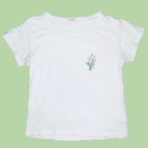 🌟John Galt Embroidered Pastel Flowers Floral Top